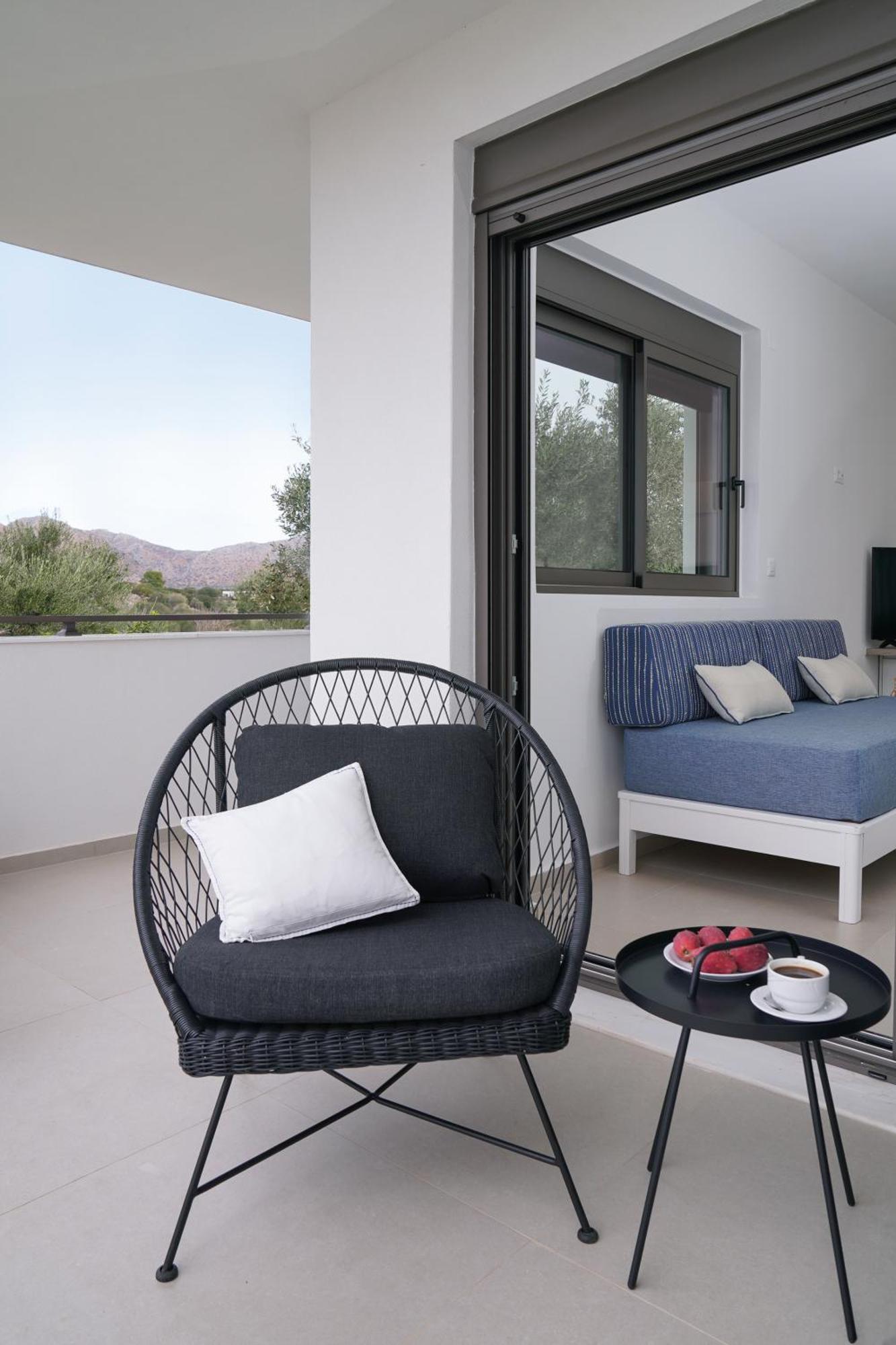 Apartment Tersanas Mare 01